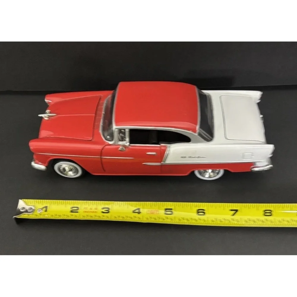 Motor Max 1955 Chevrolet Bel Air Red White Chevy Diecast 1:24 No Box